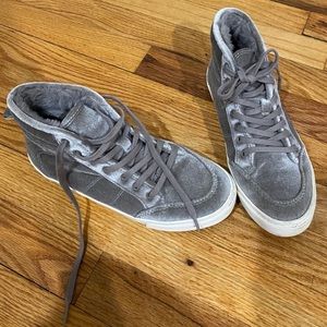 Sherpa Furlined shoes. Old navy sneakers. 6.5 warm!!❄️❄️❄️